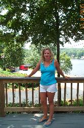 Debbie Hamilton Photo 20