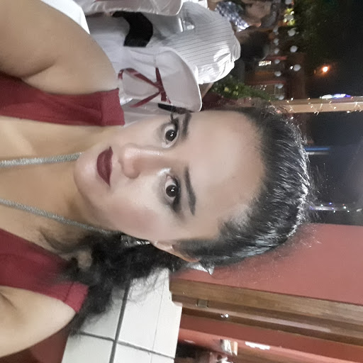 Betty Ruiz Photo 11