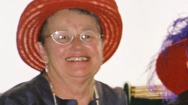 Janet Devine Photo 24