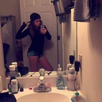 Savannah Carter Photo 3