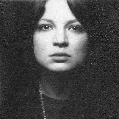 Jennifer Tyler Photo 11