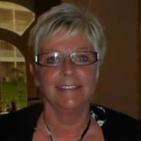 Julie Jarvis Photo 7