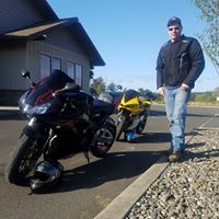 Travis Hicks Photo 4