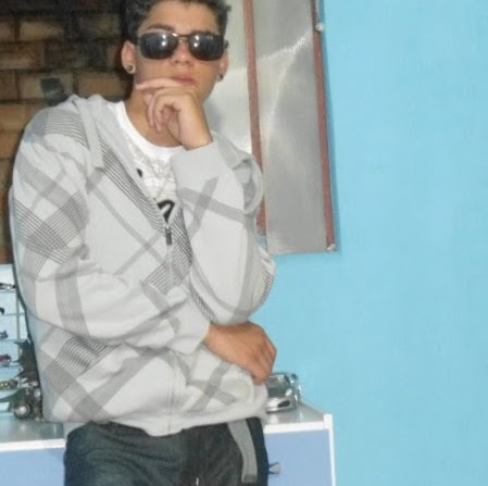 Aurelio Santos Photo 12