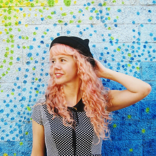 Lisa Berg Photo 14