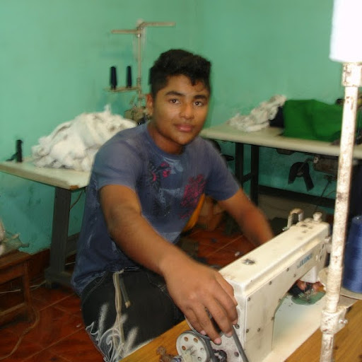Robert Torrez Photo 16