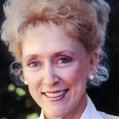 Linda Donahue Photo 16