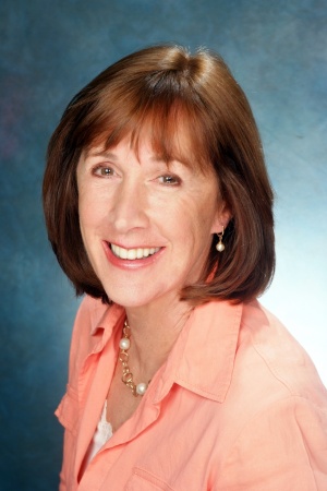 Betsy Jones Photo 17