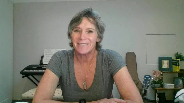Joanne Strong Photo 24
