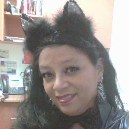 Regina Knight Photo 15