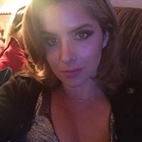 Chrystal Flores Photo 3