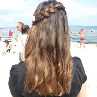 Julia Hennig Photo 1