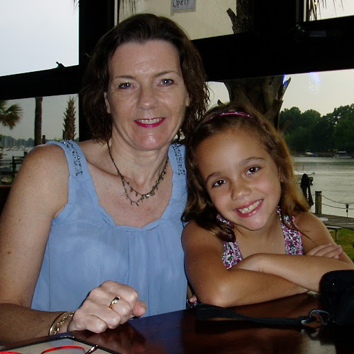 Carol Mejia Photo 13