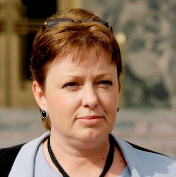 Diane Diamond Photo 12