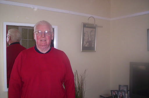 Ian Hutchison Photo 10