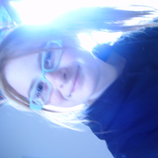 Leah Cave Photo 7