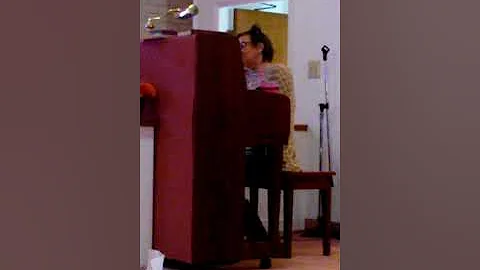 Nicole Wylie Photo 25