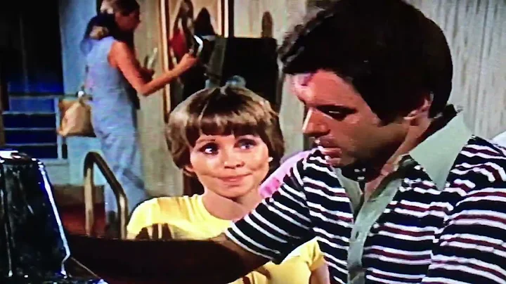 Diane Urich Photo 7