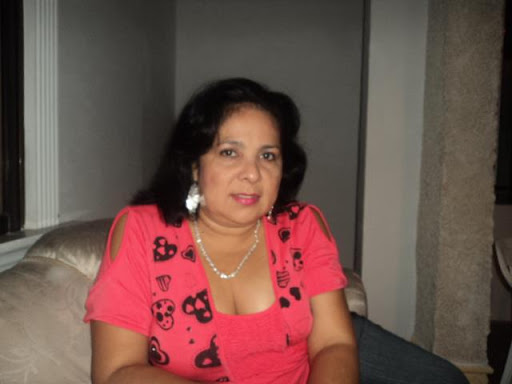 Gladys Manrique Photo 10