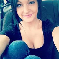 Allie Riley Photo 2
