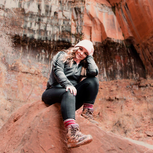 Annie Norris Photo 9