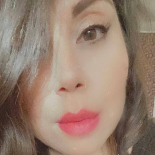 Lizette Flores Photo 15