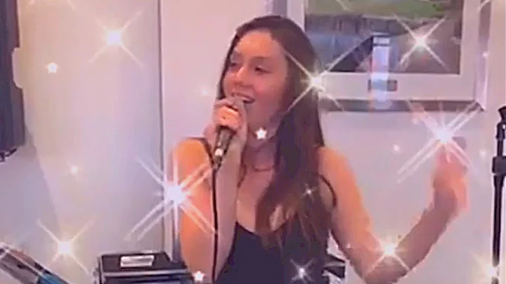 Amber Walker Photo 31