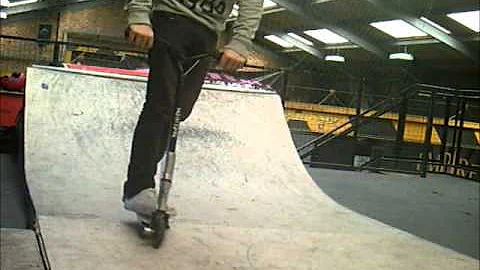 Daniel Gibbons Photo 35