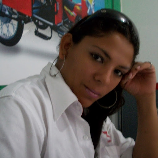 Angela Quevedo Photo 9