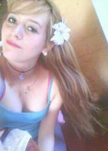 Nicole Saavedra Photo 9