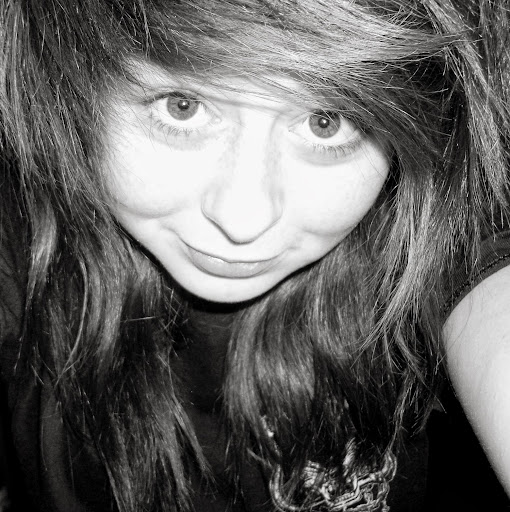 Annie Dickerson Photo 9