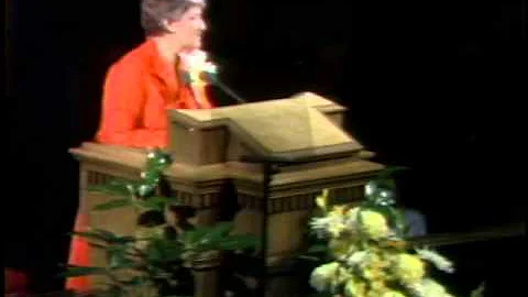 Elaine Cannon Photo 29