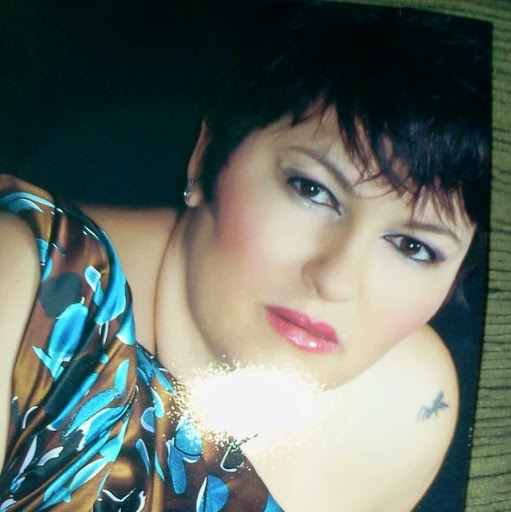 Eva Pacheco Photo 13