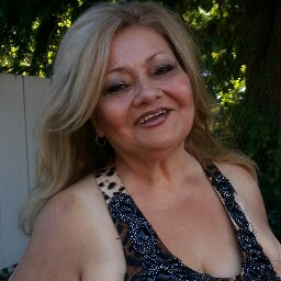 Cynthia Rocha Photo 9