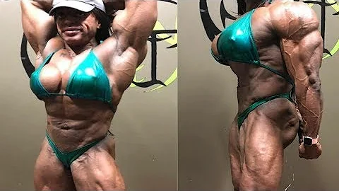 Monique Jones Photo 50