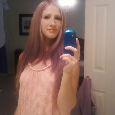 Stefanie White Photo 14