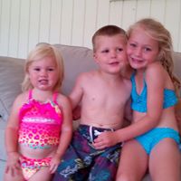 Rachel Bradley Photo 7