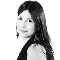 Luz Martell Photo 7