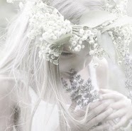 Sana Sayegh Photo 6