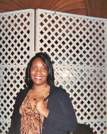 Joyce Hendricks Photo 12