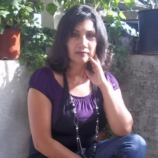 Gina Alvarado Photo 16