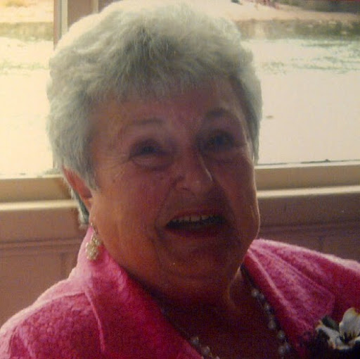 Louise Christian Photo 11