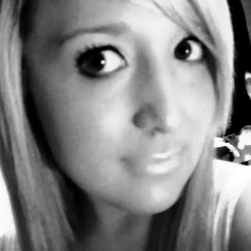 Marie Hinton Photo 11