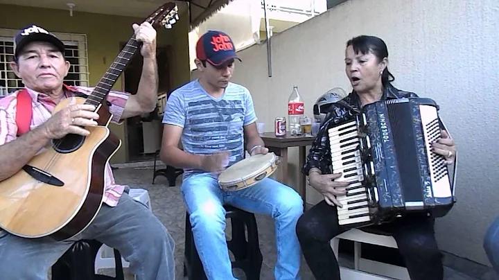 Gloria Freitas Photo 22