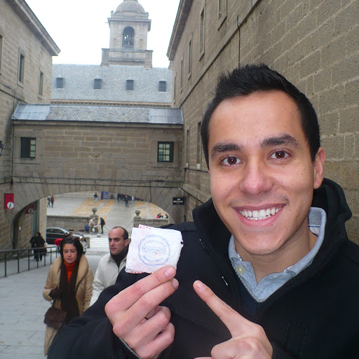 Luis Saenz Photo 16