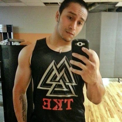 Adrian Holguin Photo 12