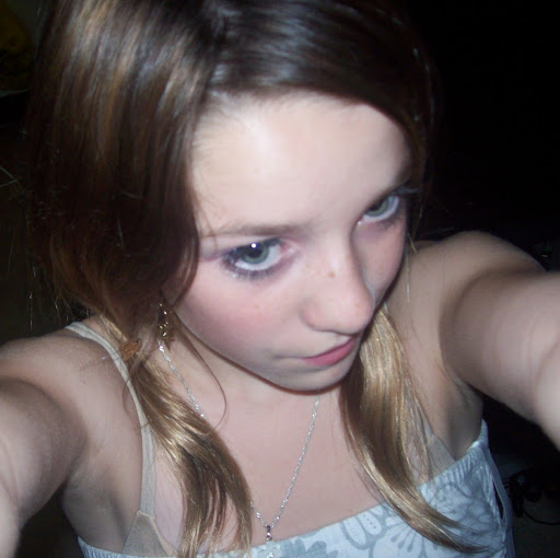 Hope Reynolds Photo 9