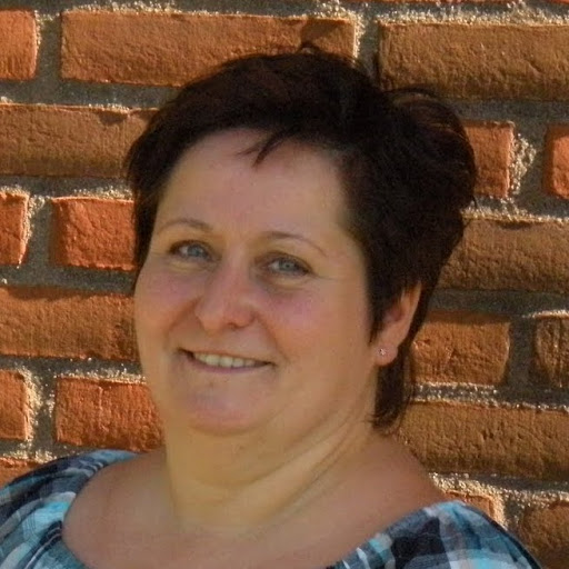 Janet Christensen Photo 9