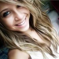 Aubrey Roberts Photo 8