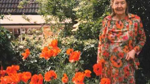 Jean Overton Photo 19